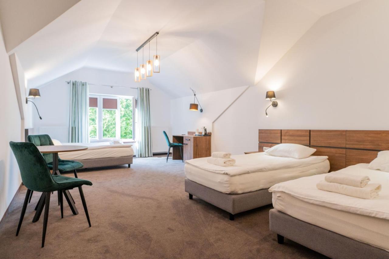 Hotel Odejewscy Chojnice Esterno foto