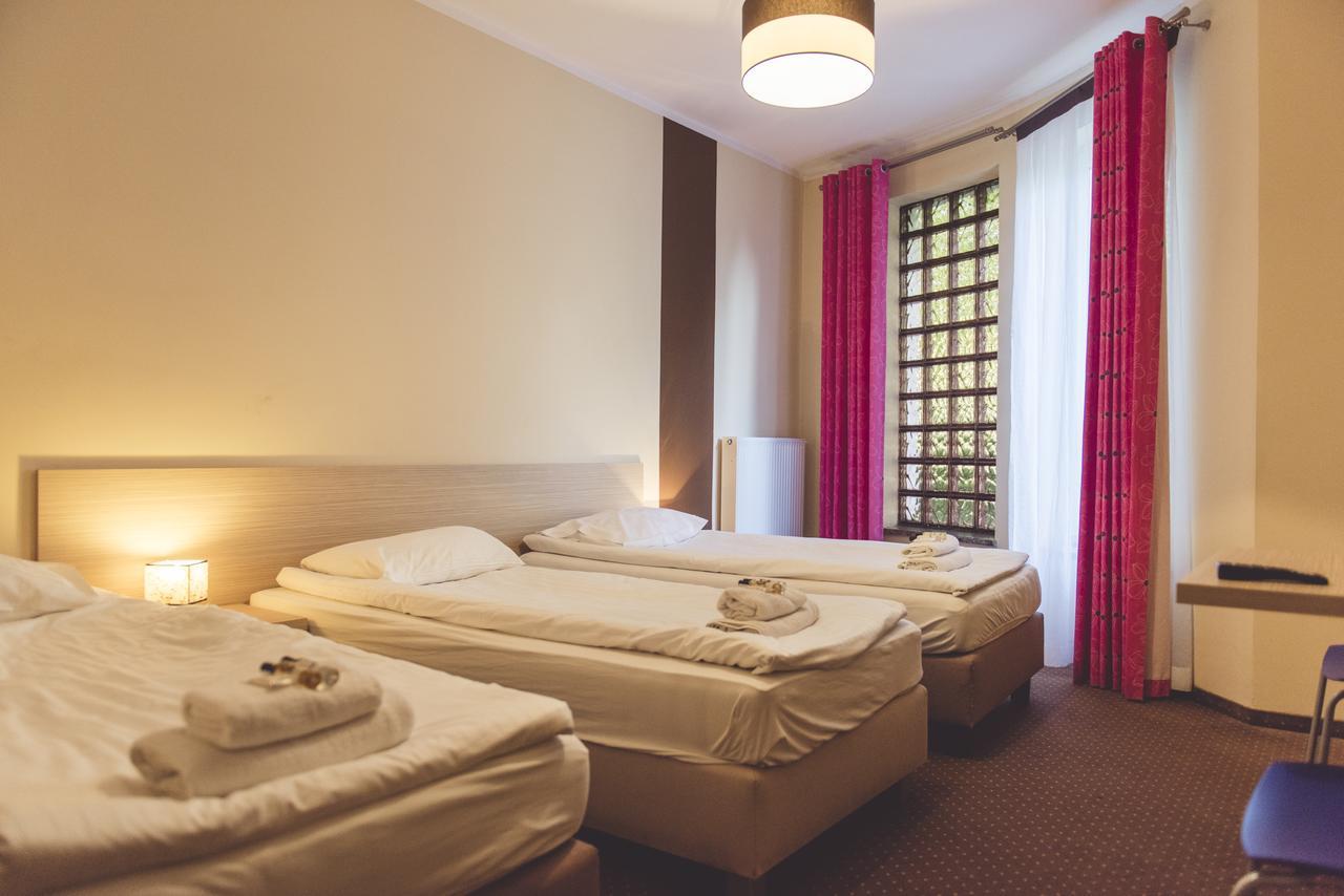 Hotel Odejewscy Chojnice Esterno foto